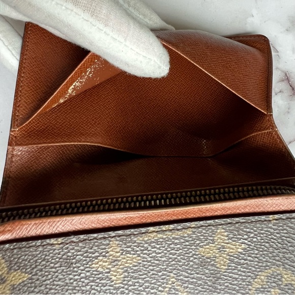78. Authentic Louis Vuitton Monogram Tresor Wallet - Picture 7 of 13